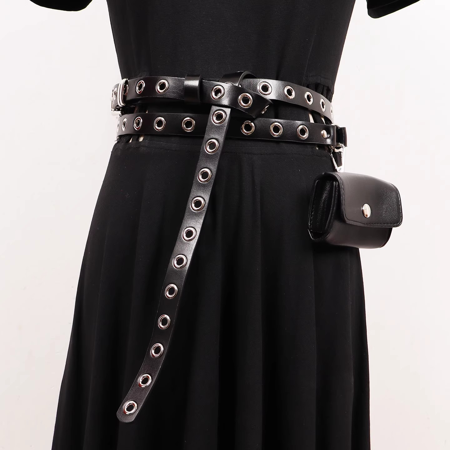 Belt Bag Leather Wide - Tas Kulit Asli Hitam untuk Wanita,