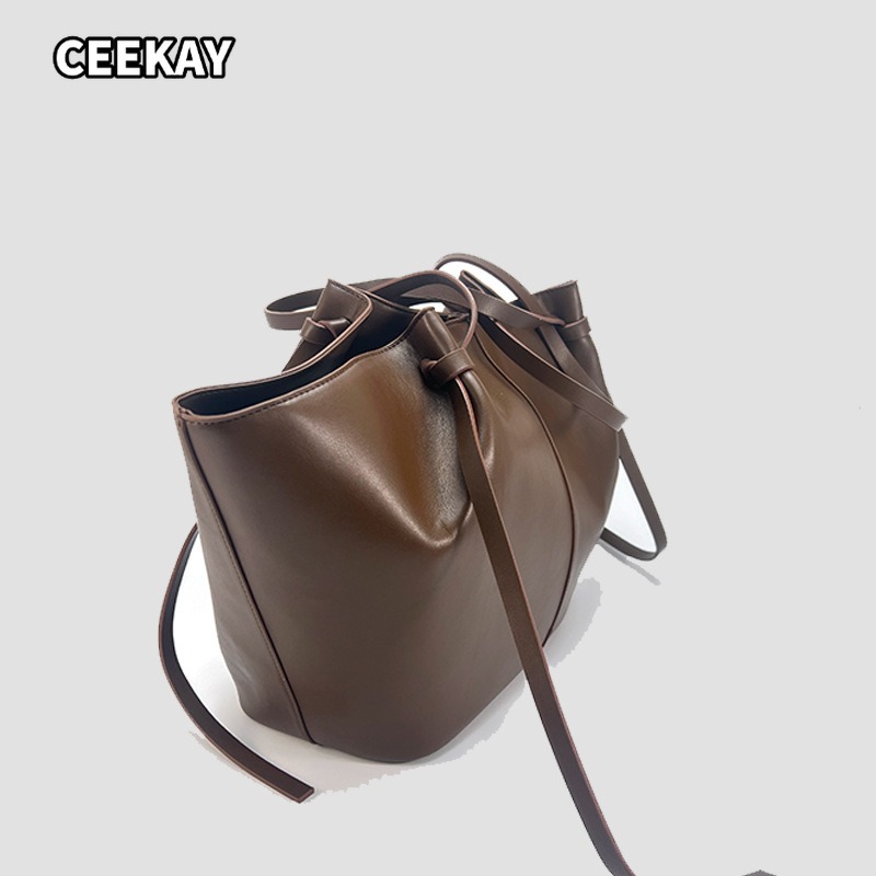 Tas Bahu Wanita Model Trapeze  - Luxury High Quality Bags ulasan dan harga