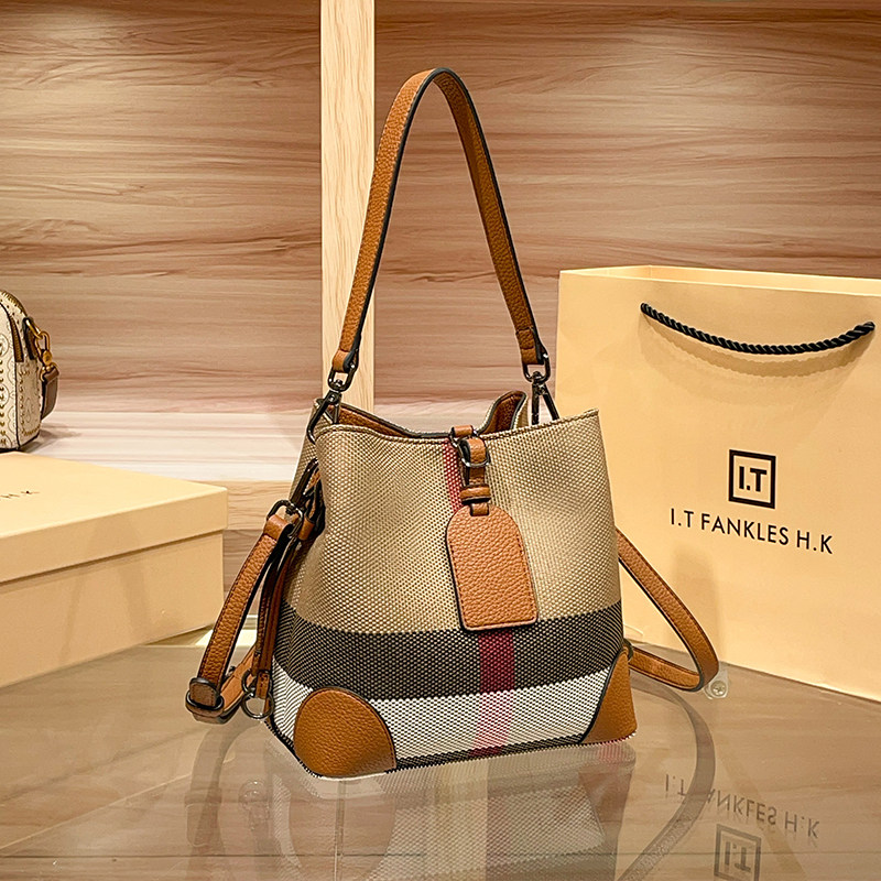 Tas Selempang Kulit Asli Hong  - Luxury Bags Hong Kong ulasan dan harga