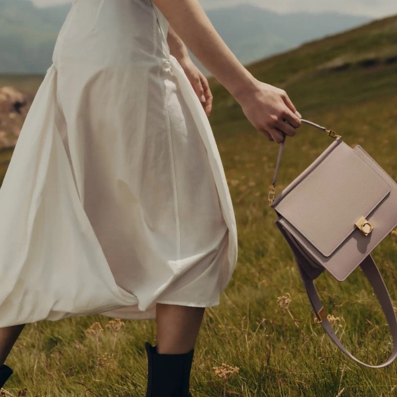 Tas Selempang Numéro Sept Wani - Luxury Bags Gold ulasan dan harga